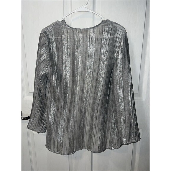 Chicos Womens Size 1 Open Front Cardigan Silver Metallic Polyester- Great Cond - Picture 8 of 8